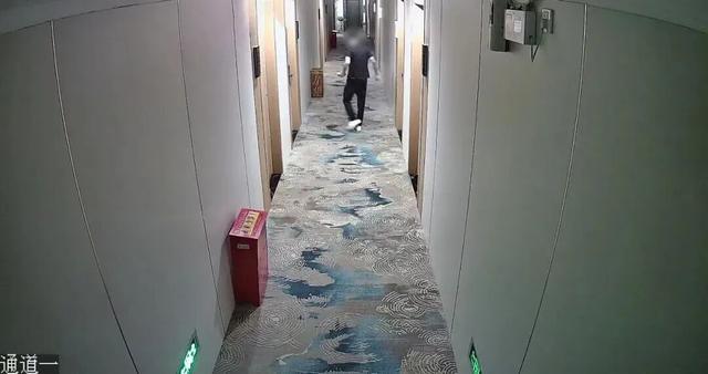 温柔男友秒变贼?争执后他溜进房间道歉,女子手机不翼而飞! 温柔男友秒变贼?争执后他溜进房间道歉,女子手机不翼而飞!