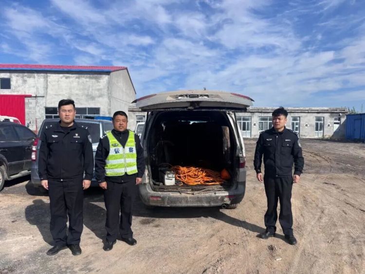 面包车变“油罐”，“移动炸弹”上路！