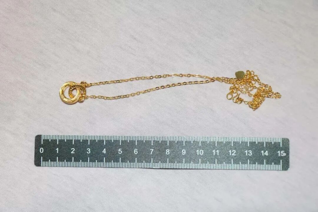 大反转!呼和浩特一男子报案,称女友十几万金首饰被偷!结果自己被刑拘… 大反转!呼和浩特一男子报案,称女友十几万金首饰被偷!结果自己被刑拘…