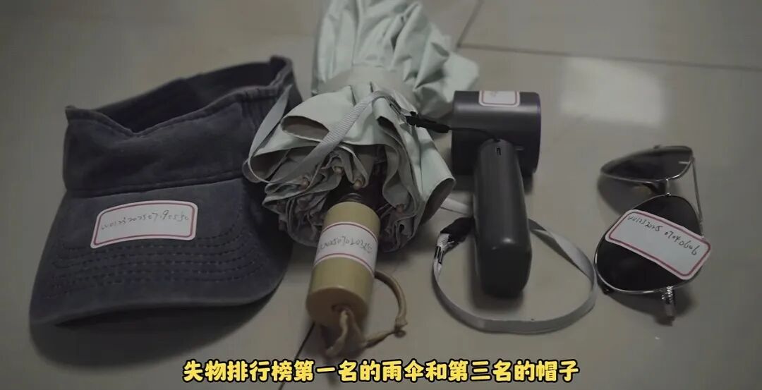 上海地铁上最容易丢什么?高赞回答:魂灵头… 上海地铁上最容易丢什么?高赞回答:魂灵头…