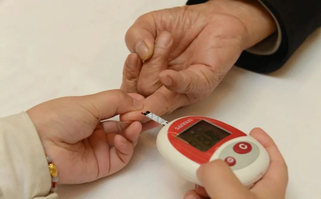 年年体检正常,为什么癌症发现就是晚期?8大常见癌症这样查才靠谱 年年体检正常,为什么癌症发现就是晚期?8大常见癌症这样查才靠谱