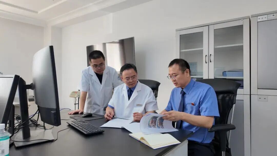 妻子意外坠海，丈夫却催要死亡证明？真相竟然是……