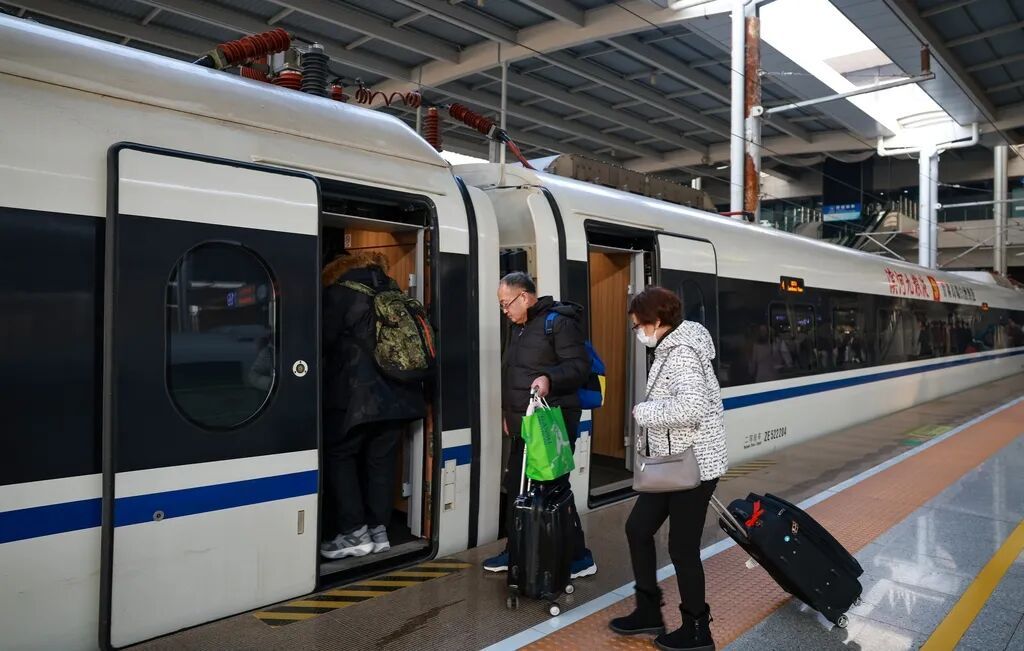 事关出行！火车票最低4折，涉及1300余趟动车组