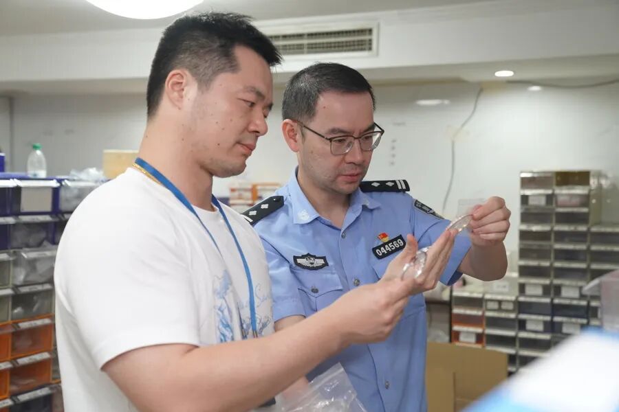 上海披露：22人被抓！顶级奢侈品巨头发来感谢信→