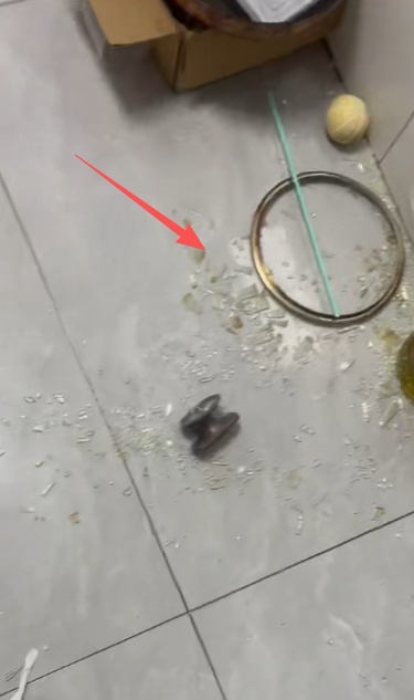 砰！瞬间爆炸！事发阜阳一小区！别再这么做……