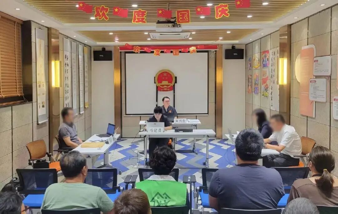 上海阿姨内脏破裂、肋骨骨折!事发时被狗绳拖坠入电梯井… 上海阿姨内脏破裂、肋骨骨折!事发时被狗绳拖坠入电梯井…