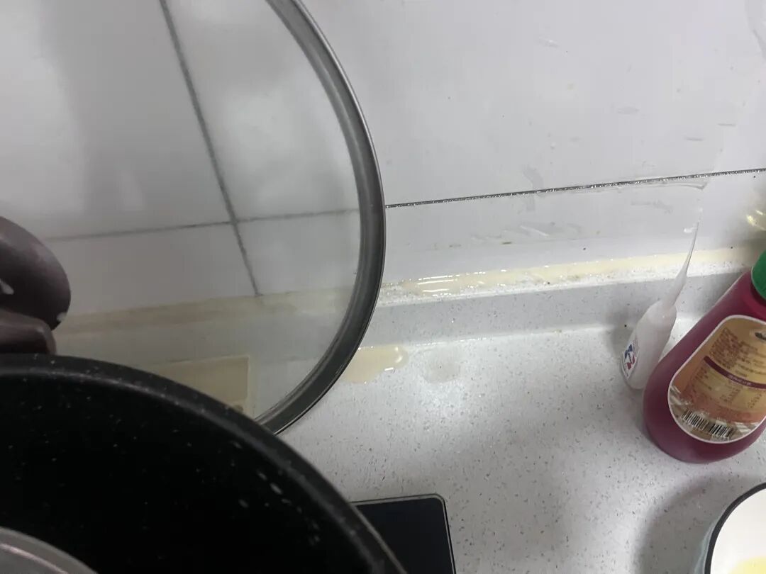 砰！瞬间爆炸！事发阜阳一小区！别再这么做……