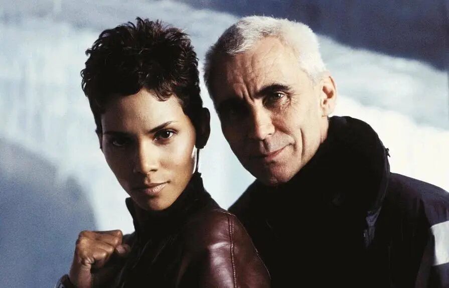 著名导演去世,曾执导《007之择日而亡》 著名导演去世,曾执导《007之择日而亡》