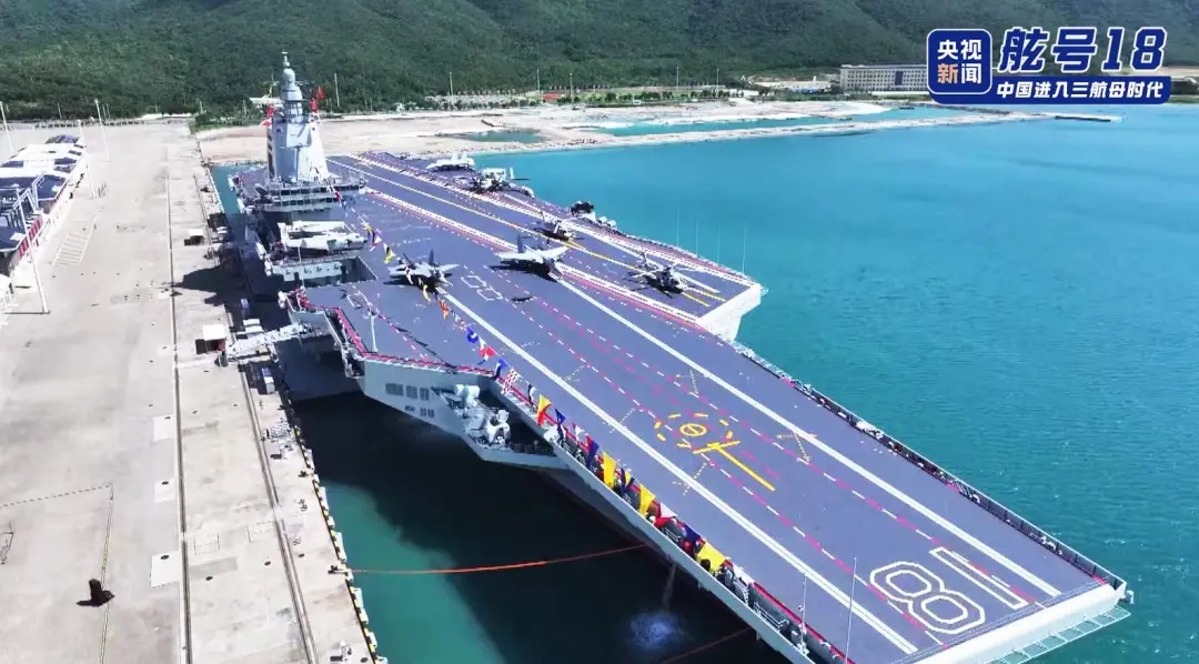 福建舰舰载机何时满编上舰?“不会等太久!” 福建舰舰载机何时满编上舰?“不会等太久!”