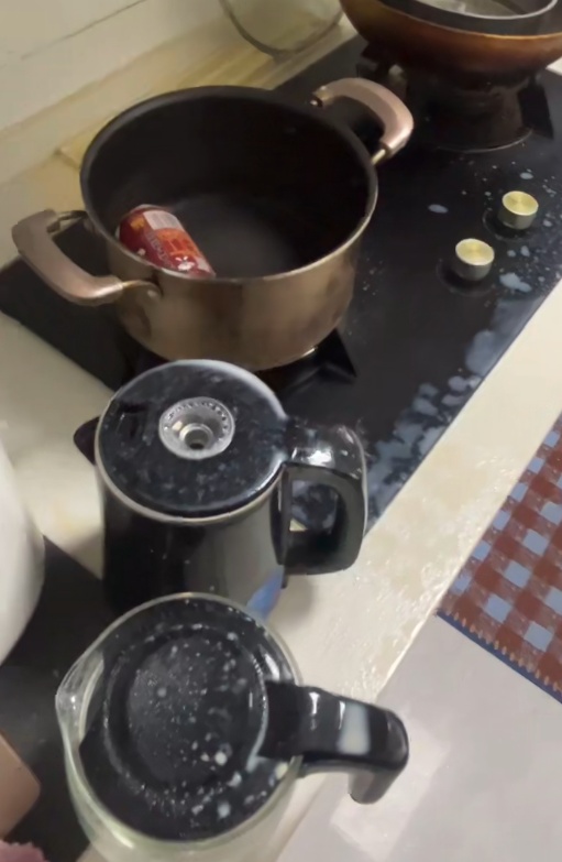 砰！瞬间爆炸！事发阜阳一小区！别再这么做……