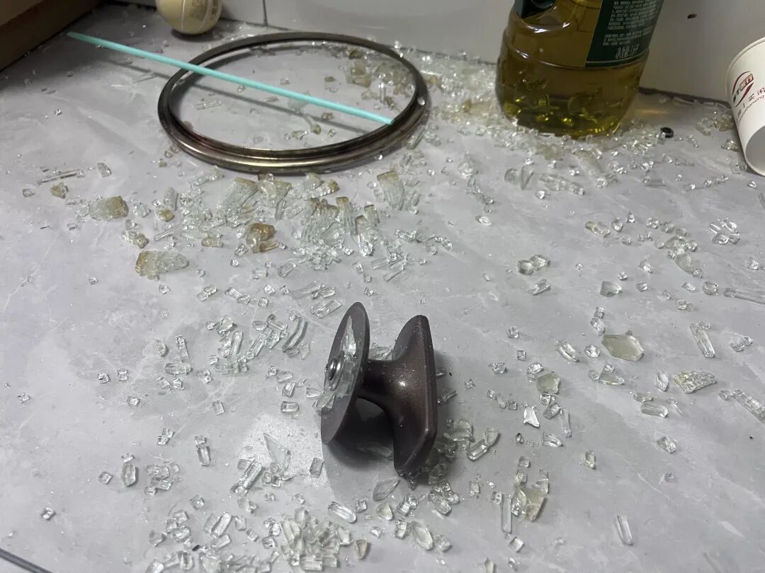 砰！瞬间爆炸！事发阜阳一小区！别再这么做……