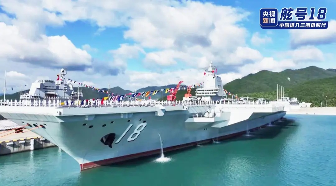 福建舰舰载机何时满编上舰?“不会等太久!” 福建舰舰载机何时满编上舰?“不会等太久!”