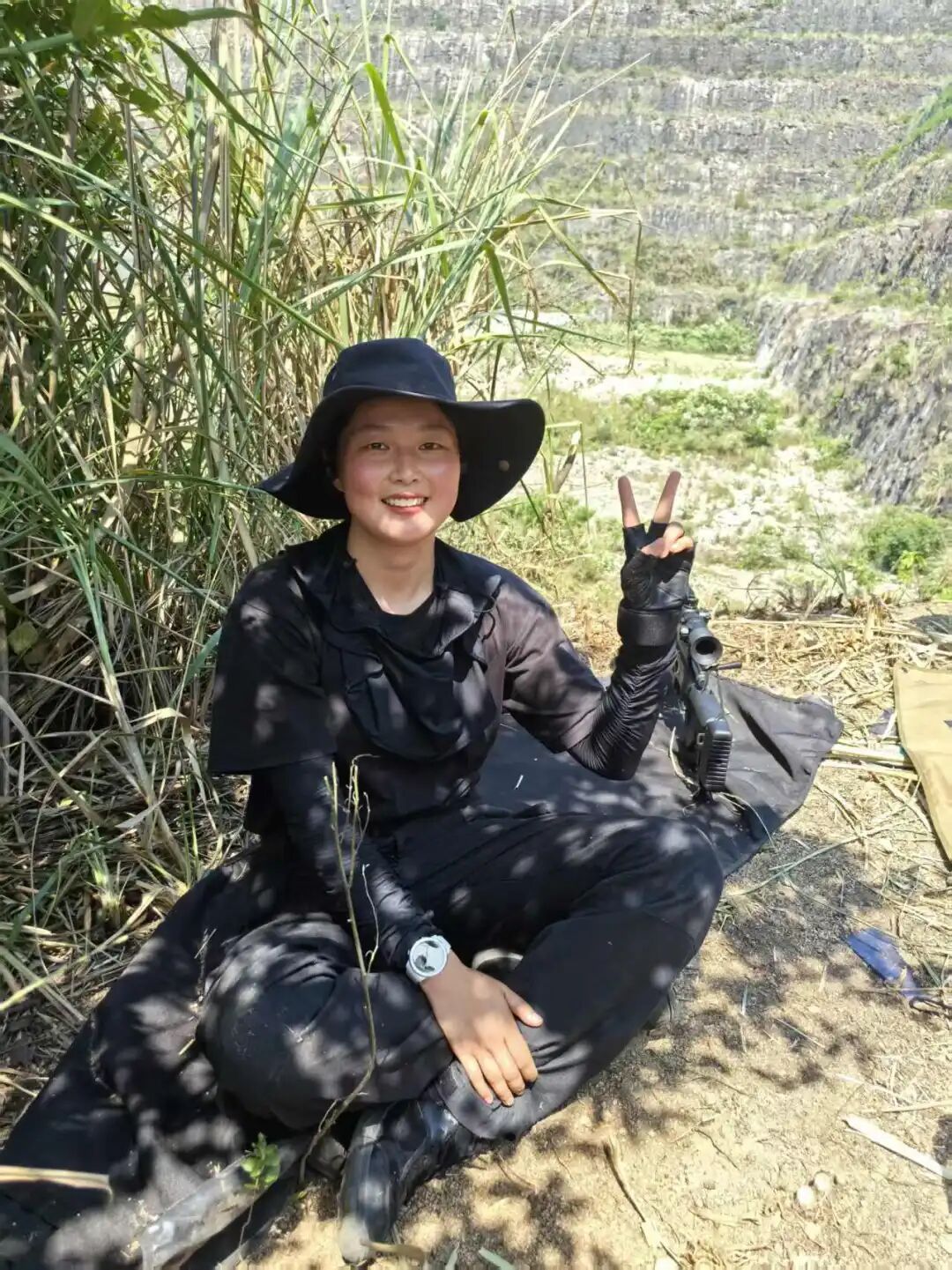 湖北特警狙击手比武第一名,是她! 湖北特警狙击手比武第一名,是她!