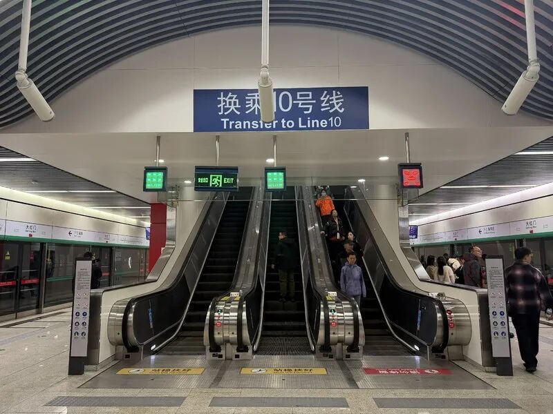 “地下中轴线”全线贯通，北京这个地铁站今日正式投用！