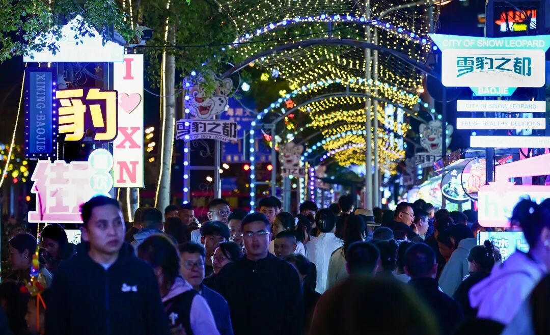 “出逃”的“闹闹”不仅是动物明星，更是……