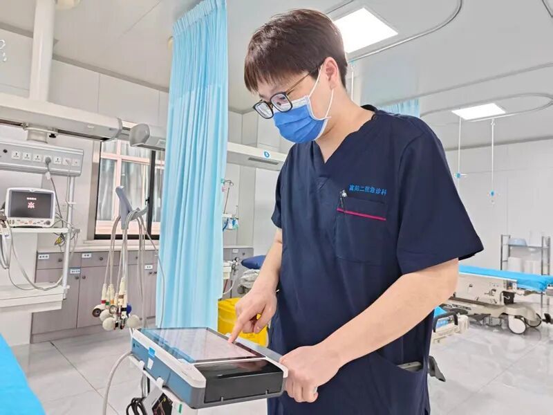 家门口发现人参，杭州男子直接生吃半根！结果出大事了