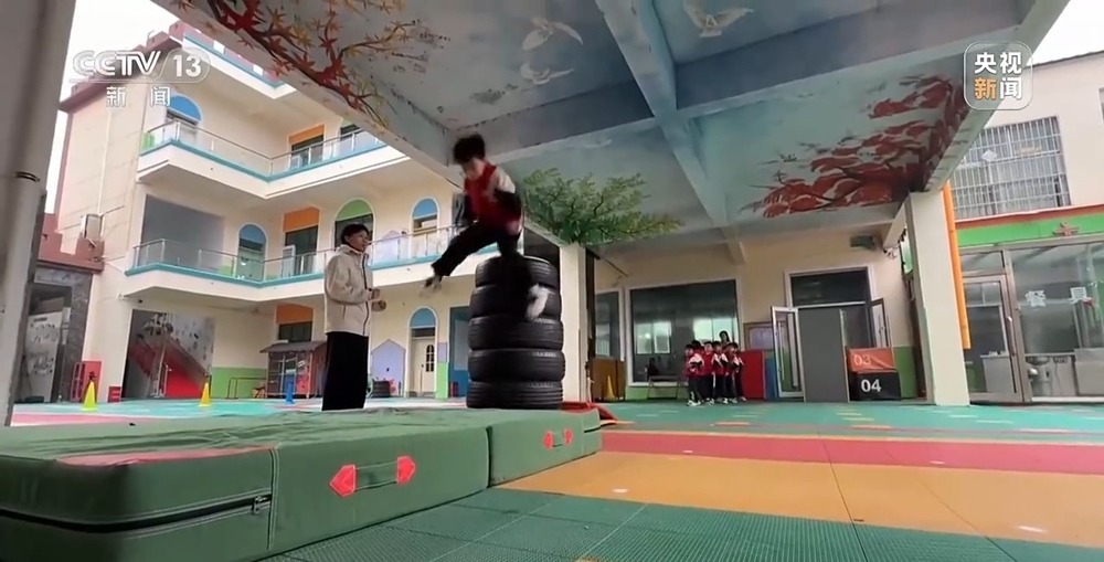 硬核体能课走红 一所乡间幼儿园吸引上千名外省家长