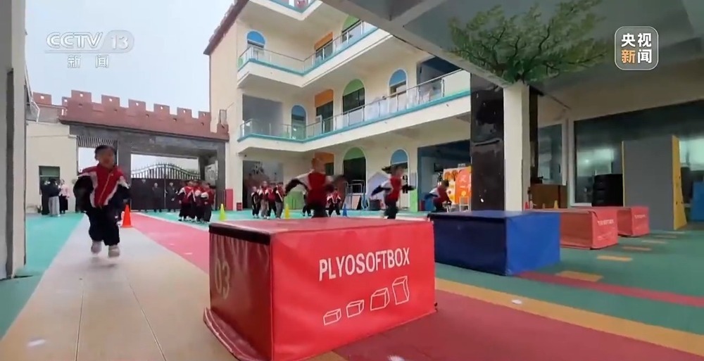 硬核体能课走红 一所乡间幼儿园吸引上千名外省家长
