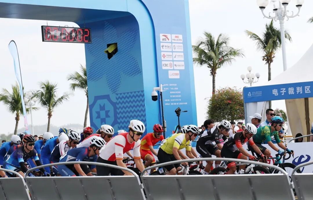 无感通关，跨越粤港澳三地！全运史上首次跨境公路自行车赛