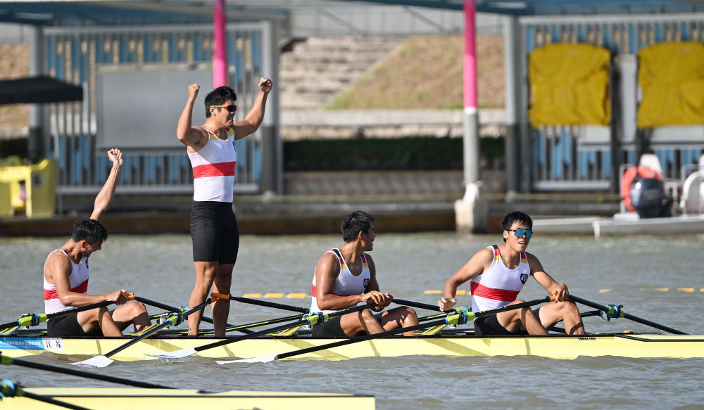 十五运会开幕式后首金出炉 十五运会开幕式后首金出炉