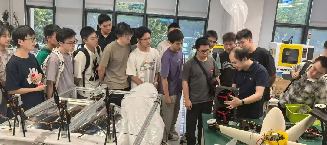 北京多所高校专业上新，“开山弟子”得“啃硬骨头”