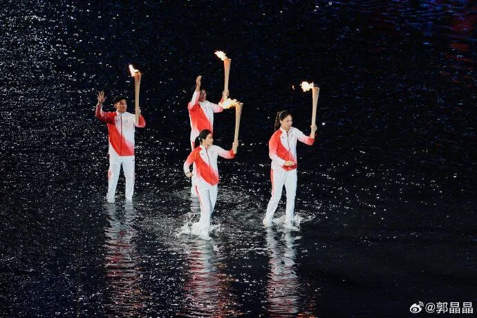 郭晶晶发文谈“全运会开幕式传递火炬”:很骄傲也很感动 郭晶晶发文谈“全运会开幕式传递火炬”:很骄傲也很感动