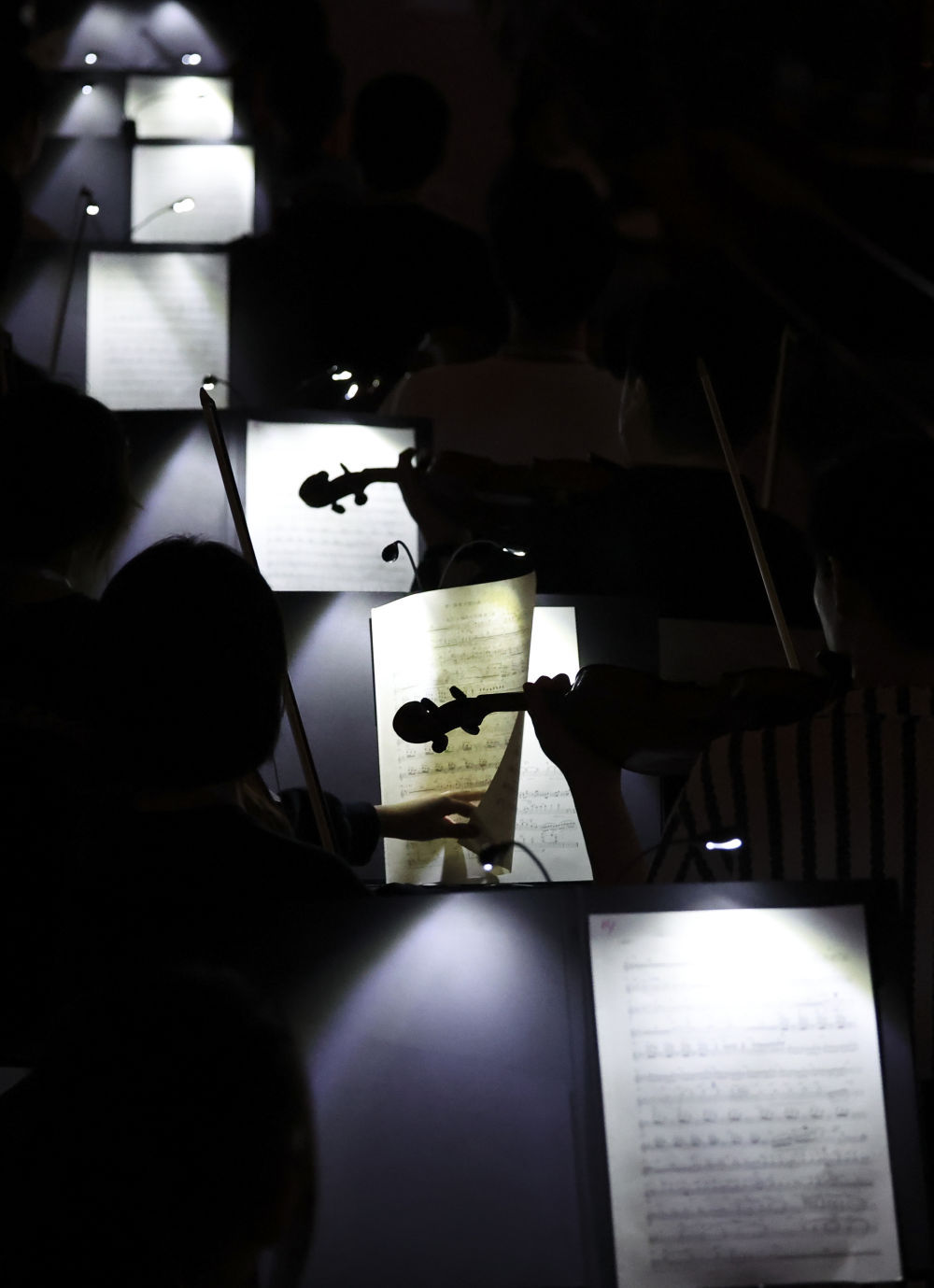 当千年编钟遇见未来丨人机协奏全运会开幕式 当千年编钟遇见未来丨人机协奏全运会开幕式