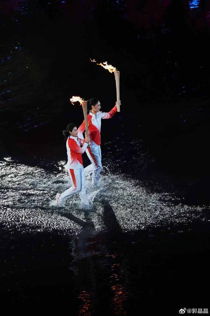 郭晶晶发文谈“全运会开幕式传递火炬”:很骄傲也很感动 郭晶晶发文谈“全运会开幕式传递火炬”:很骄傲也很感动