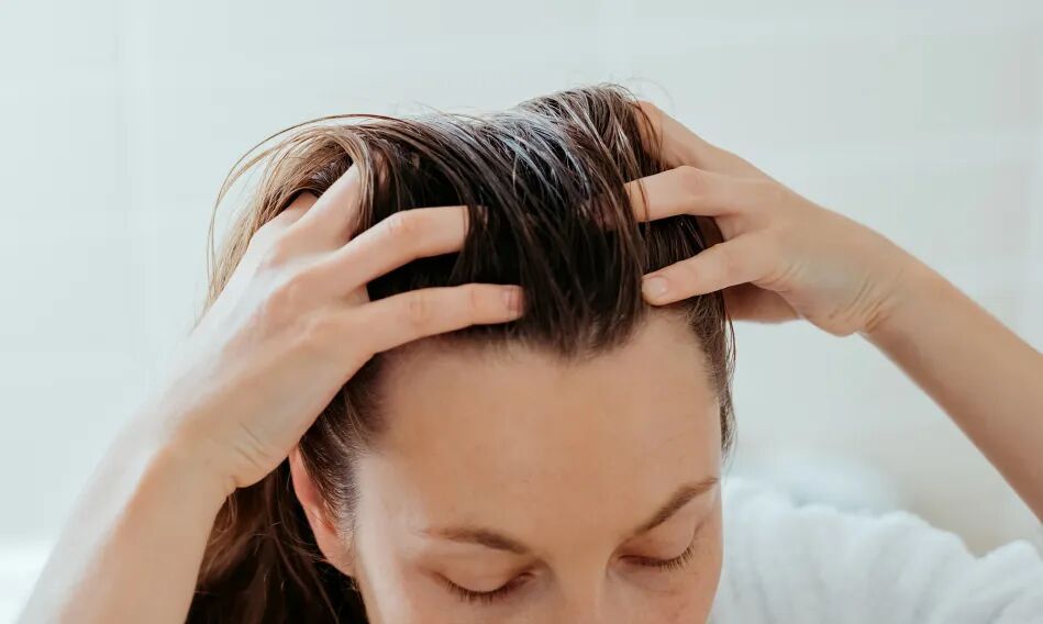 白发长在哪,病就从哪来?事关头发和你的健康,做好这4件事,帮你拥有一头秀发~ 白发长在哪,病就从哪来?事关头发和你的健康,做好这4件事,帮你拥有一头秀发~