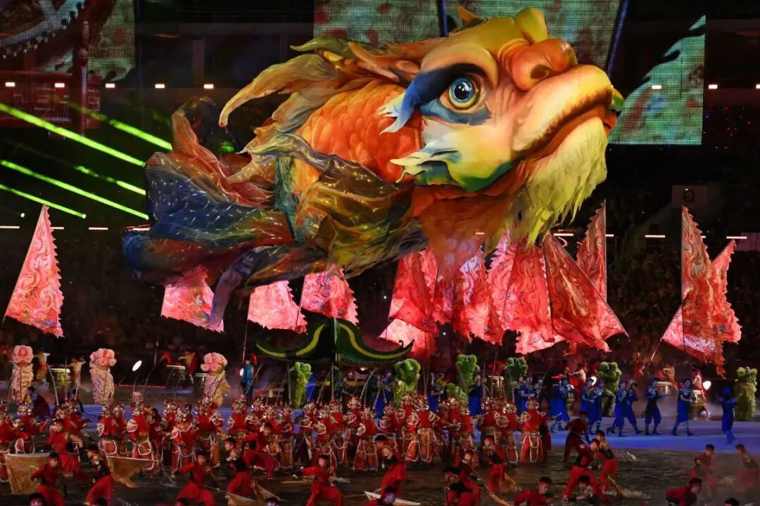 鳌鱼“出圈”,观众疑问:这么大为什么没把人带飘走? 鳌鱼“出圈”,观众疑问:这么大为什么没把人带飘走?