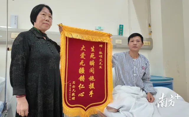 知名男演员凌晨在街头救人，本人回应：“该帮就帮”！