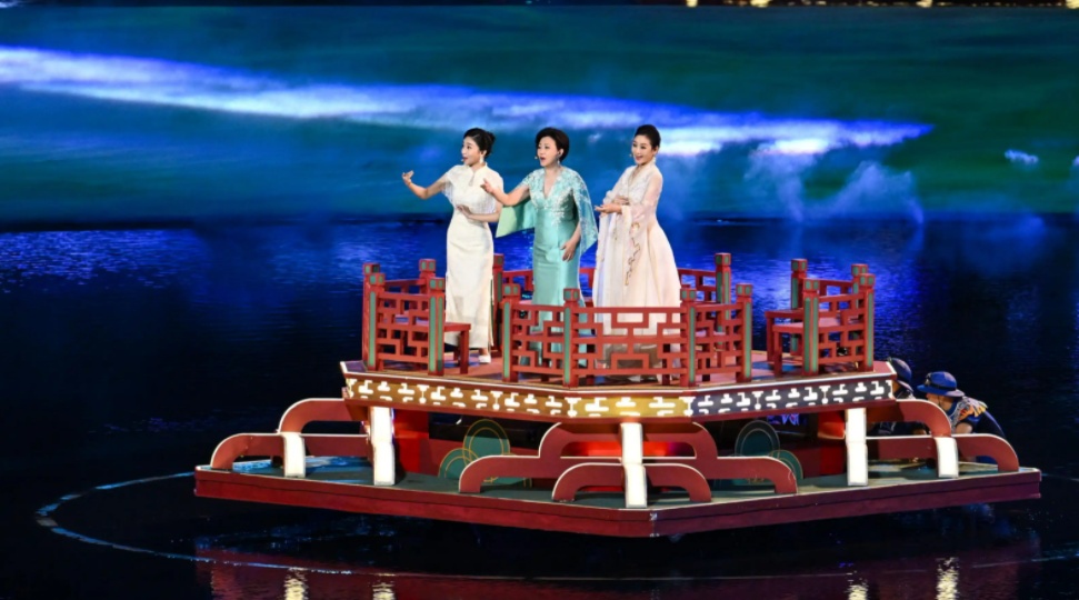 鳌鱼“出圈”,观众疑问:这么大为什么没把人带飘走? 鳌鱼“出圈”,观众疑问:这么大为什么没把人带飘走?