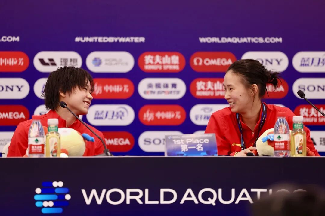 陈芋汐夺冠,全红婵欢呼,网友:两小只是最棒的! 陈芋汐夺冠,全红婵欢呼,网友:两小只是最棒的!