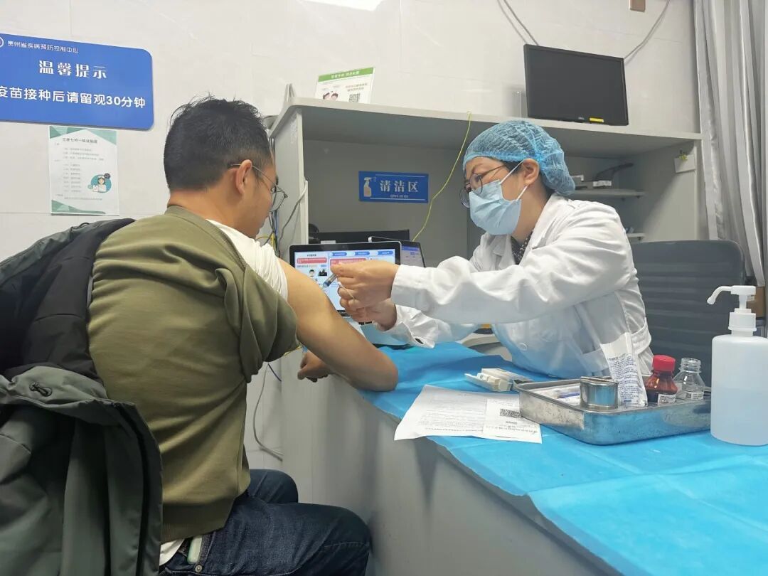 注意!当前已进入流感高发季,贵州省疾控专家提醒→ 注意!当前已进入流感高发季,贵州省疾控专家提醒→