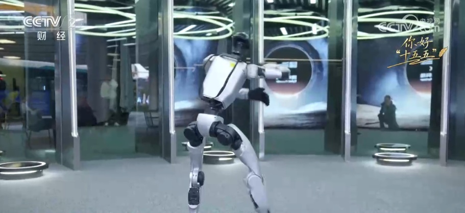 数字中国智能奔涌 科创技术迭代“变量”转化为向“新”发展“增量”