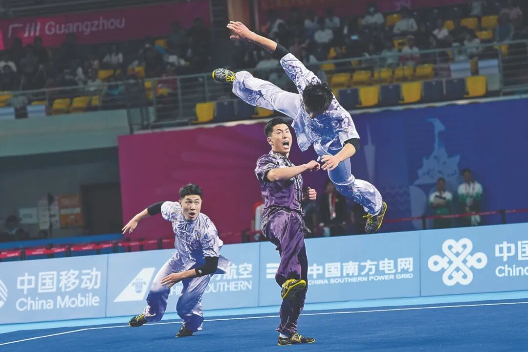 十五运会武术套路比赛:同场竞技 以武会友 十五运会武术套路比赛:同场竞技 以武会友