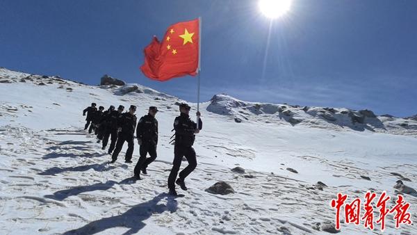 “天边边”的派出所绽放最美“格桑花”