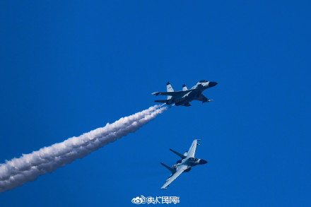 剑指长空！战机翱翔蓝天安全感拉满