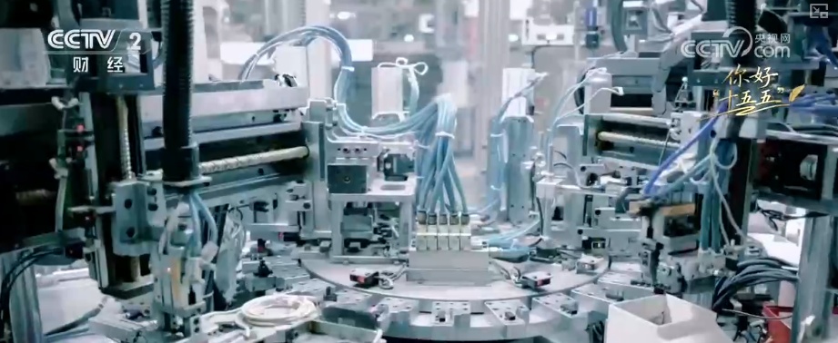 数字中国智能奔涌 科创技术迭代“变量”转化为向“新”发展“增量”