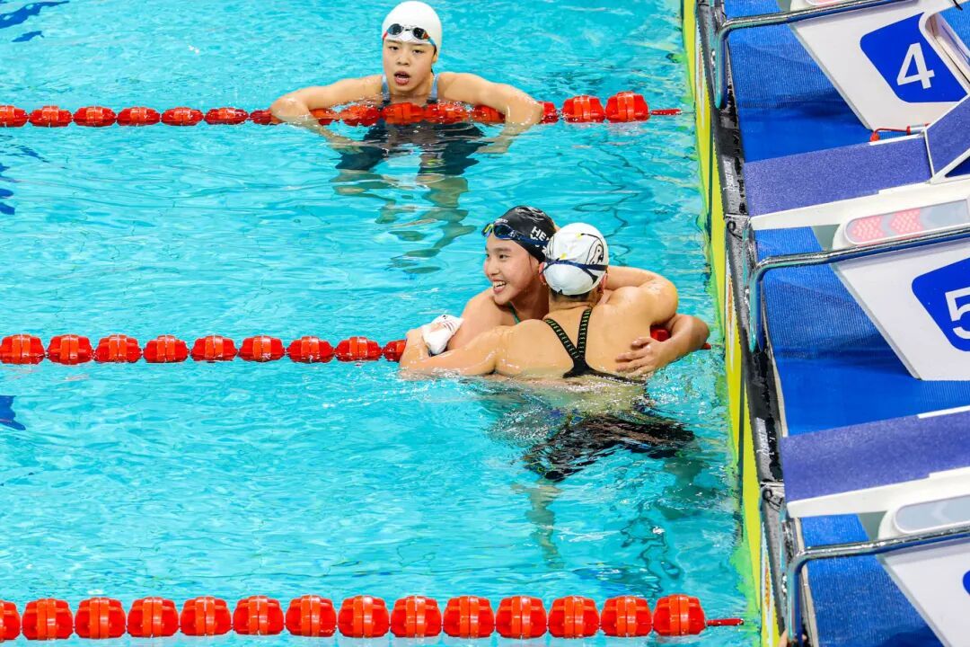 13岁“小孩姐”于子迪:夺金!破纪录! 13岁“小孩姐”于子迪:夺金!破纪录!