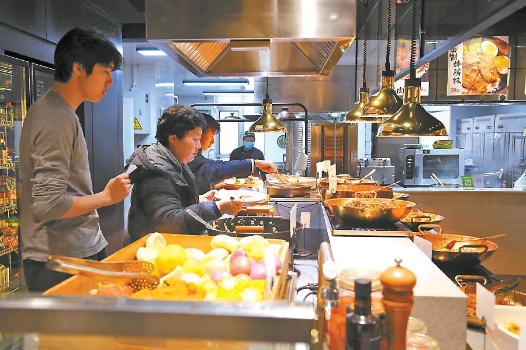 北京一批服务机关、企事业单位食堂向公众开放—— 北京一批服务机关、企事业单位食堂向公众开放——