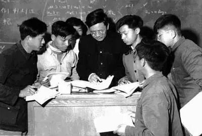 今天，格外怀念他！
