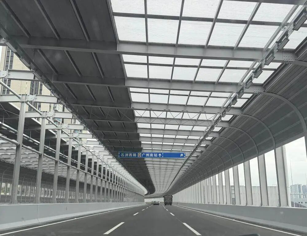 记者体验海珠湾隧道通车：广州南站与中心城区实现15分钟互达