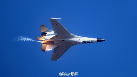 剑指长空！战机翱翔蓝天安全感拉满