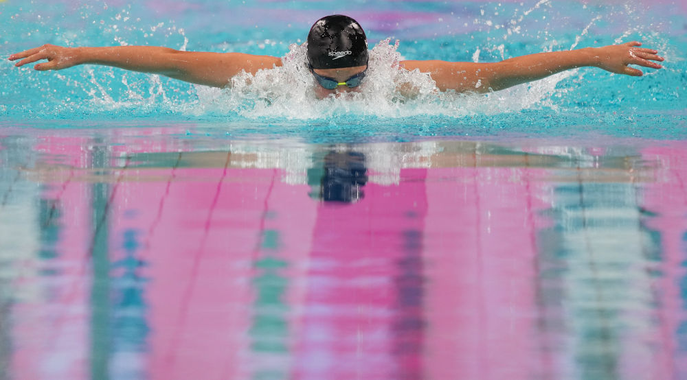 全运会“小孩姐”破纪录夺金 “蛙王”“蝶后”轻松加冕 全运会“小孩姐”破纪录夺金 “蛙王”“蝶后”轻松加冕