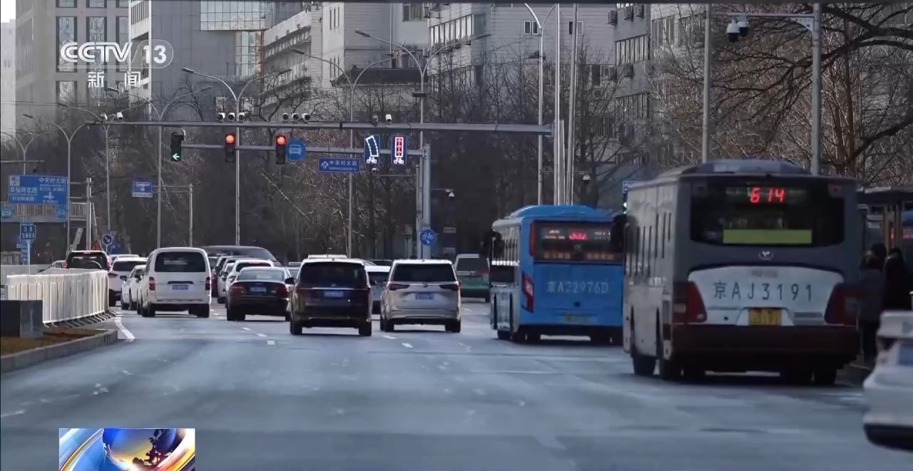 突然开门下车酿悲剧 “开门杀”法律责任如何界定？