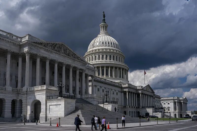 距结束政府“停摆”只差1步!美众议院通过临时拨款法案 距结束政府“停摆”只差1步!美众议院通过临时拨款法案