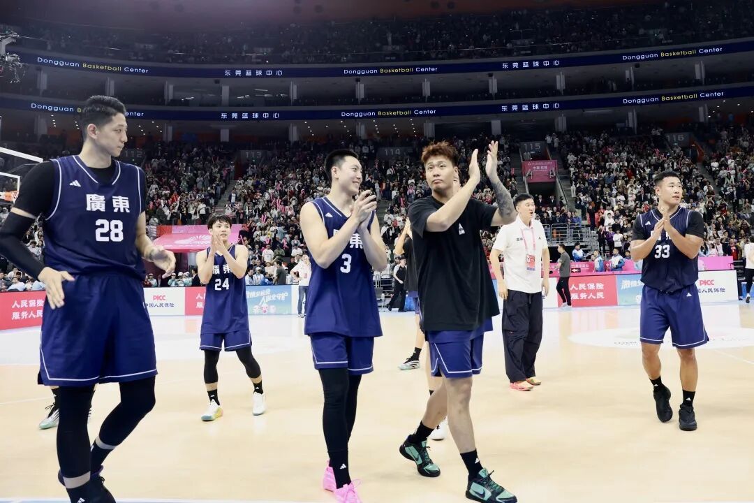 “把冠军留在广东”！广东男篮时隔12年夺冠，赵睿发文告别