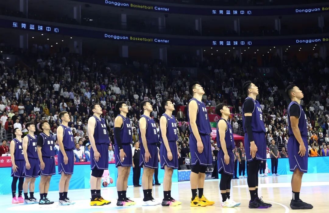 “把冠军留在广东”！广东男篮时隔12年夺冠，赵睿发文告别