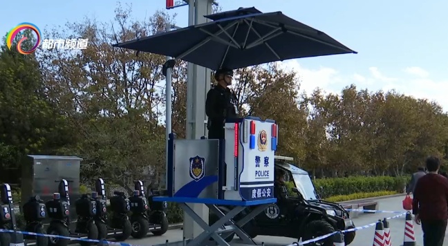 又有游客在昆明海埂大坝抓鸥拍照！警方提醒：最高可罚款500元